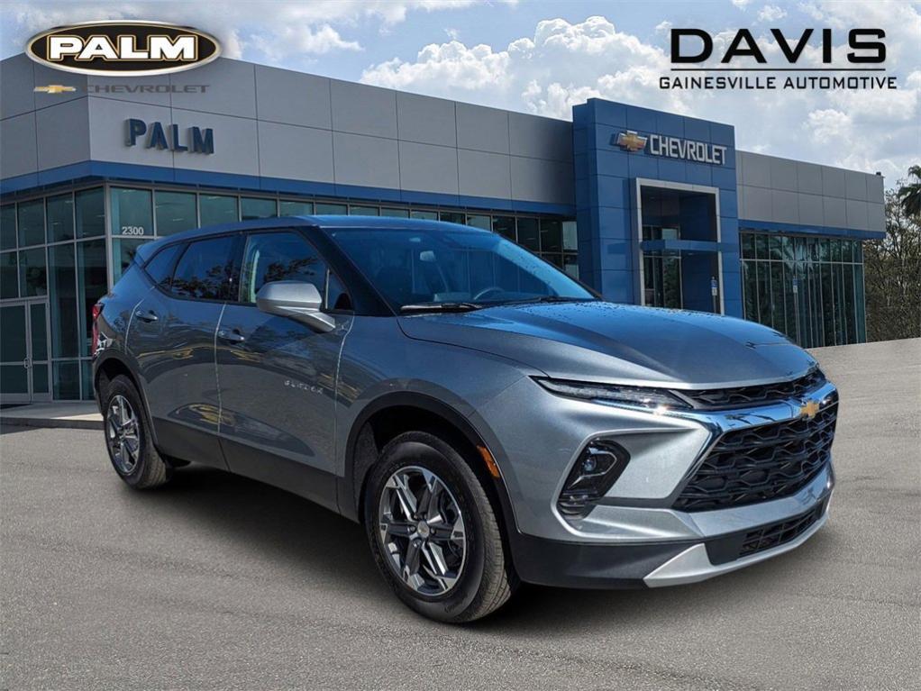 new 2025 Chevrolet Blazer car, priced at $37,135