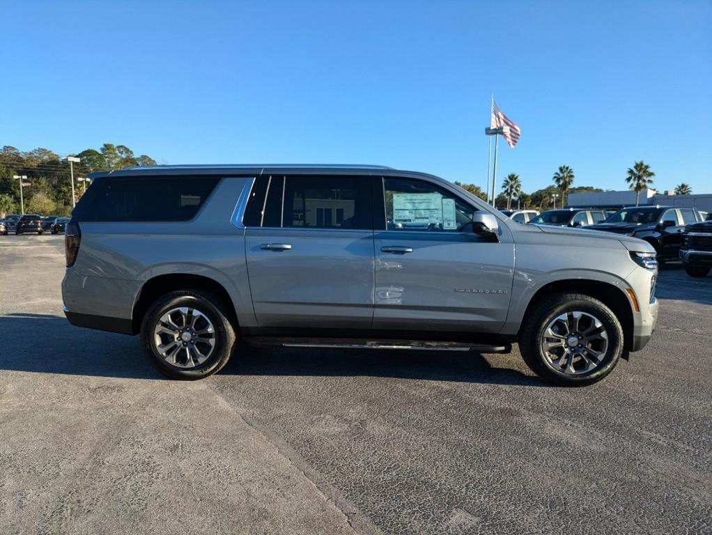 new 2025 Chevrolet Suburban car, priced at $65,369