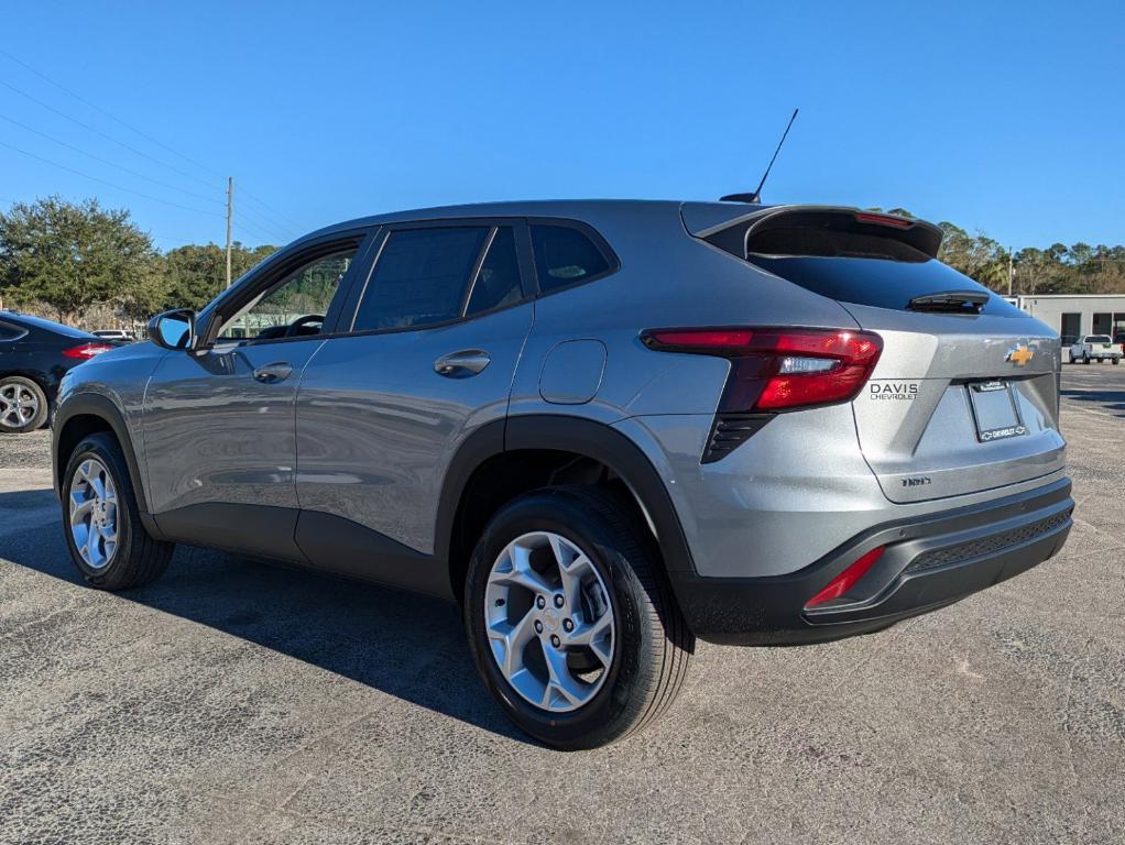 new 2025 Chevrolet Trax car, priced at $22,684