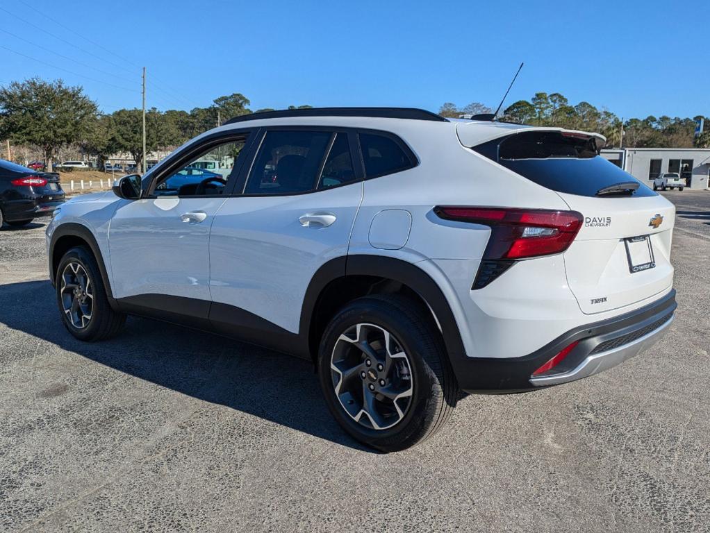 new 2025 Chevrolet Trax car, priced at $24,485