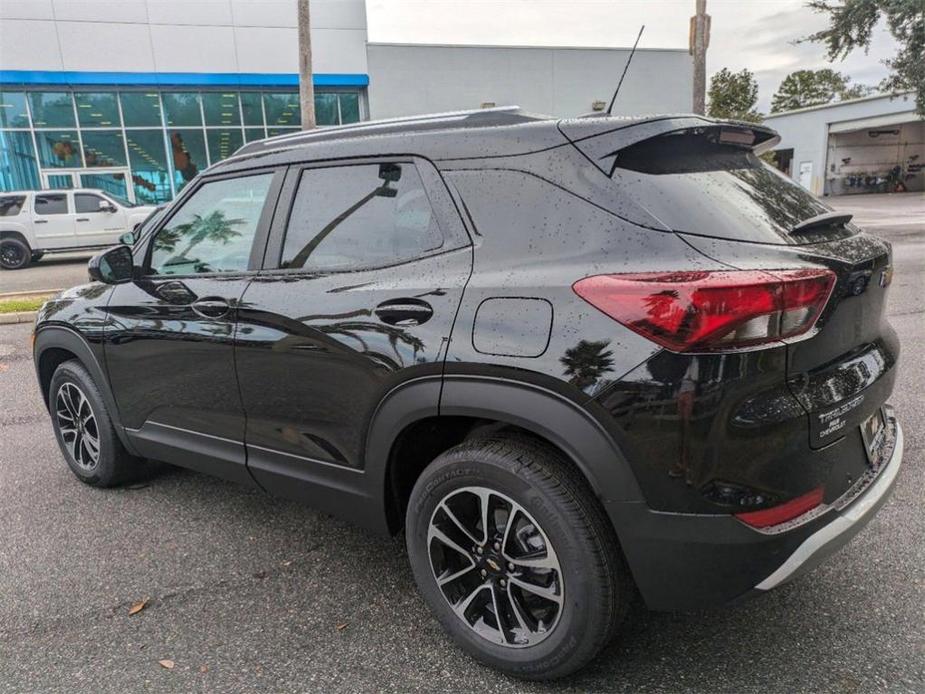 new 2025 Chevrolet TrailBlazer car, priced at $27,975