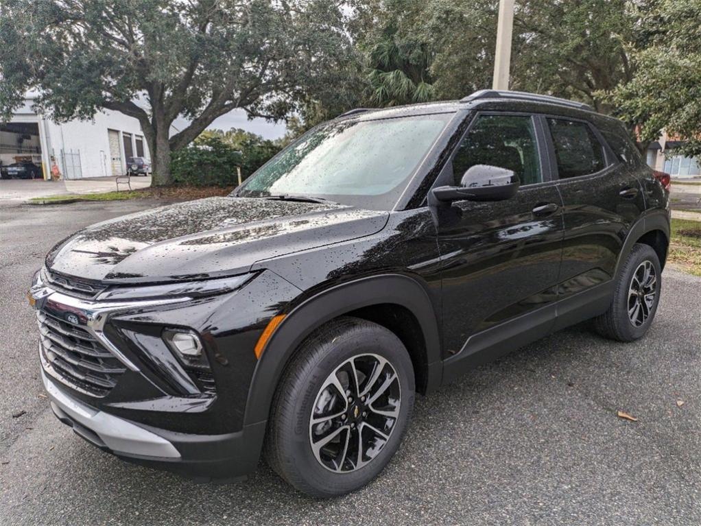 new 2025 Chevrolet TrailBlazer car, priced at $27,725