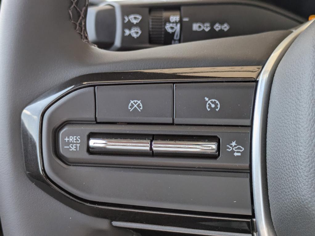 new 2025 Chevrolet Colorado car, priced at $37,065
