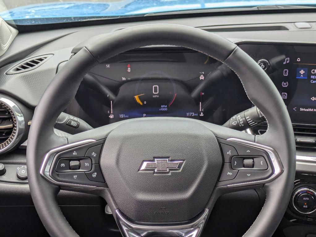 used 2025 Chevrolet Trax car, priced at $25,282