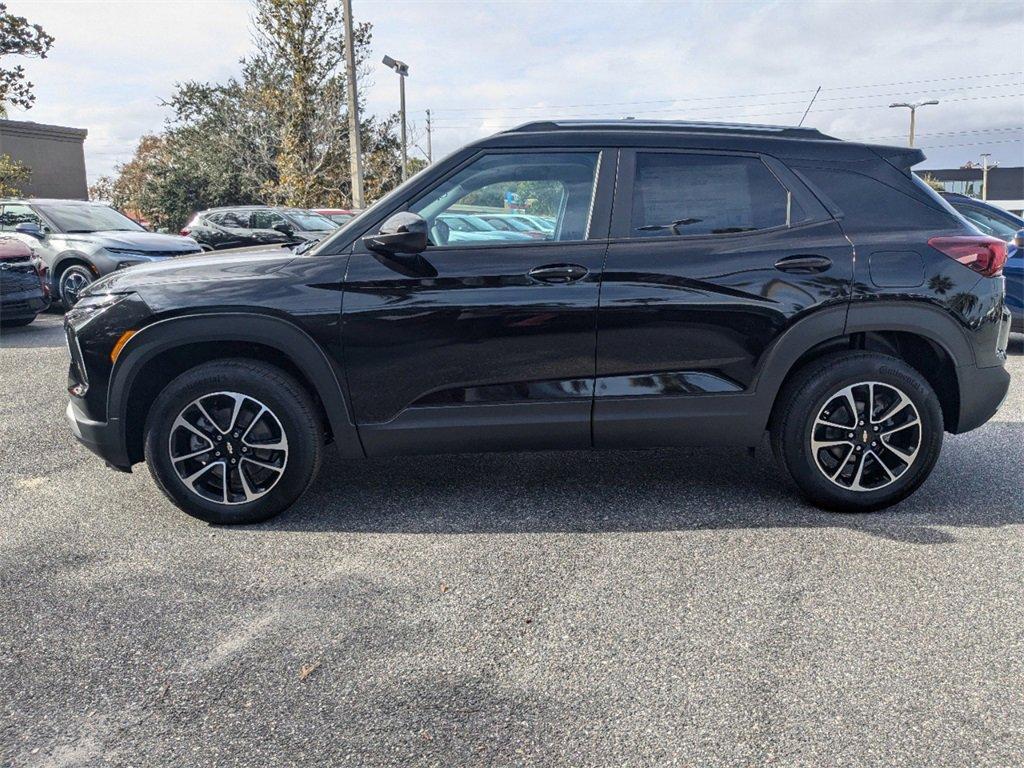 new 2025 Chevrolet TrailBlazer car, priced at $27,490