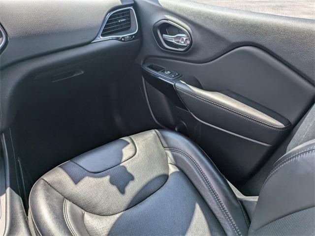 used 2023 Jeep Cherokee car, priced at $22,479