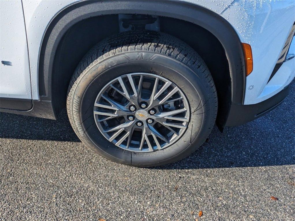 new 2025 Chevrolet TrailBlazer car, priced at $27,330