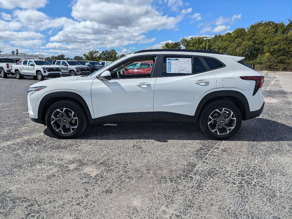 used 2024 Chevrolet Trax car, priced at $19,995