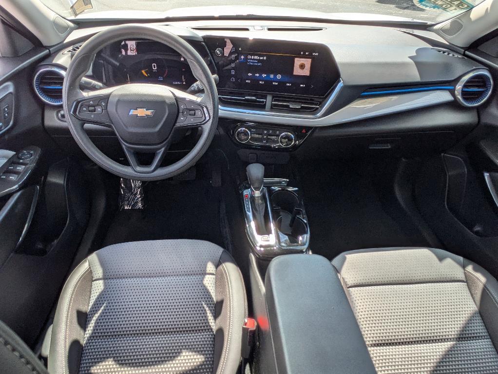 used 2024 Chevrolet Trax car, priced at $19,995