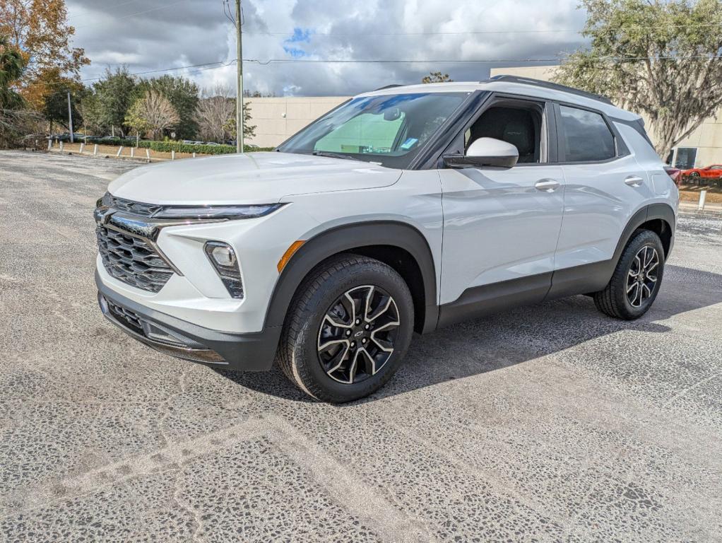 new 2025 Chevrolet TrailBlazer car, priced at $32,225