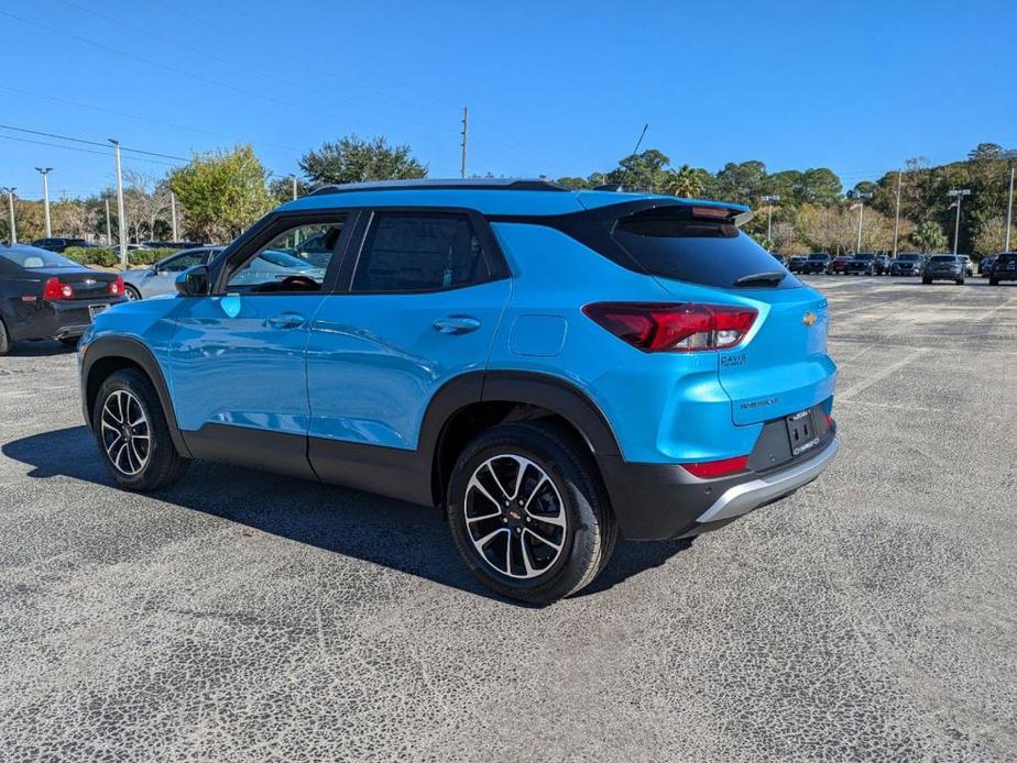 new 2025 Chevrolet TrailBlazer car, priced at $26,280