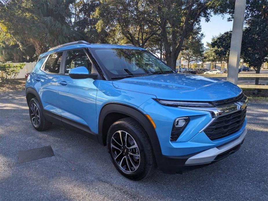 new 2025 Chevrolet TrailBlazer car, priced at $26,280