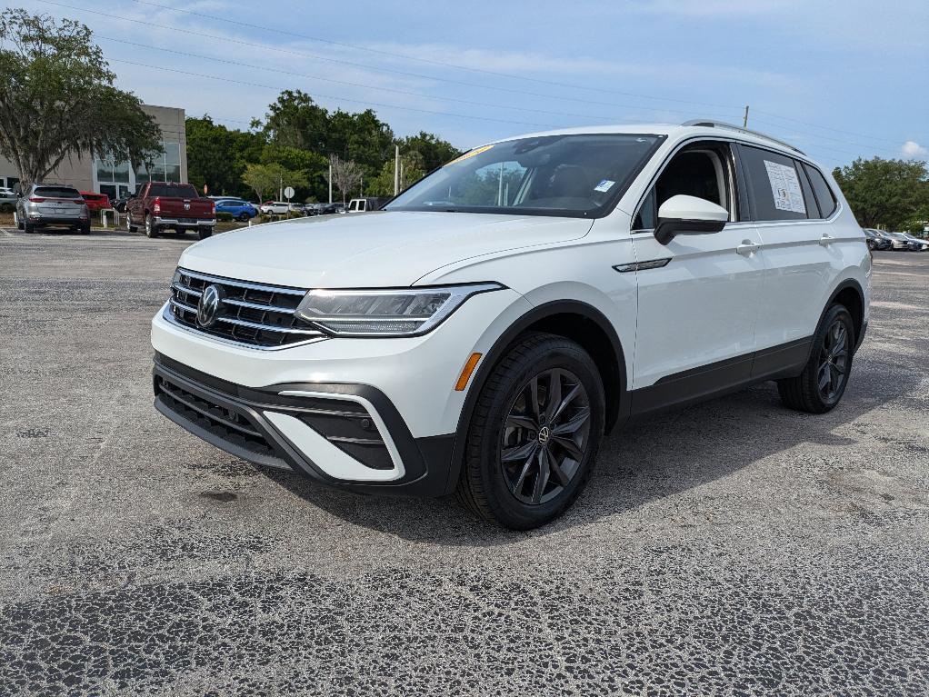 used 2024 Volkswagen Tiguan car, priced at $25,999