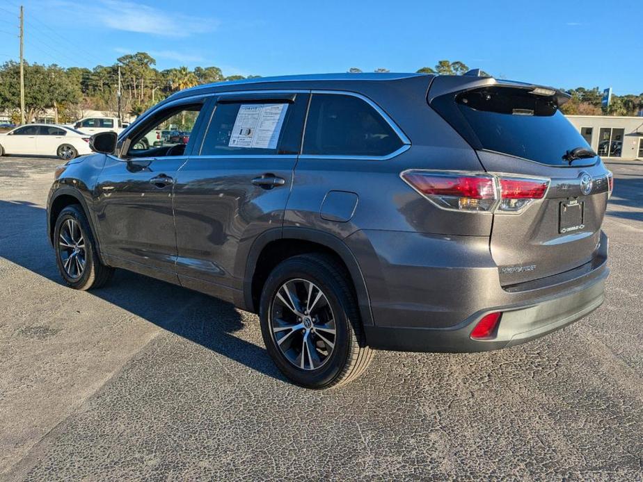 used 2016 Toyota Highlander car, priced at $23,495