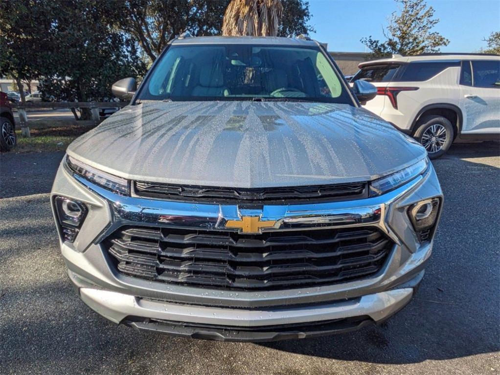 new 2025 Chevrolet TrailBlazer car, priced at $27,725