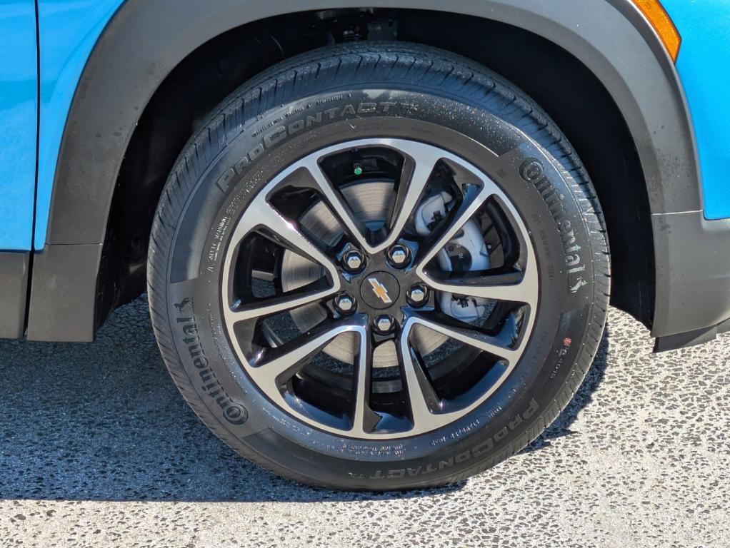 new 2025 Chevrolet TrailBlazer car, priced at $28,370