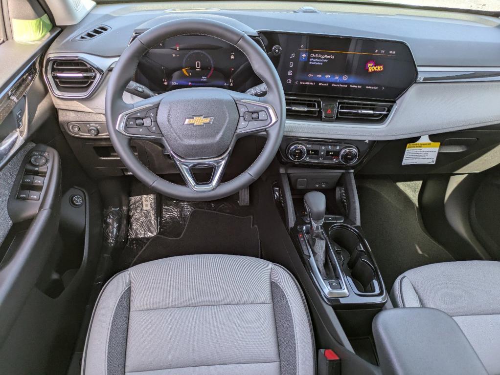 new 2025 Chevrolet TrailBlazer car, priced at $27,330