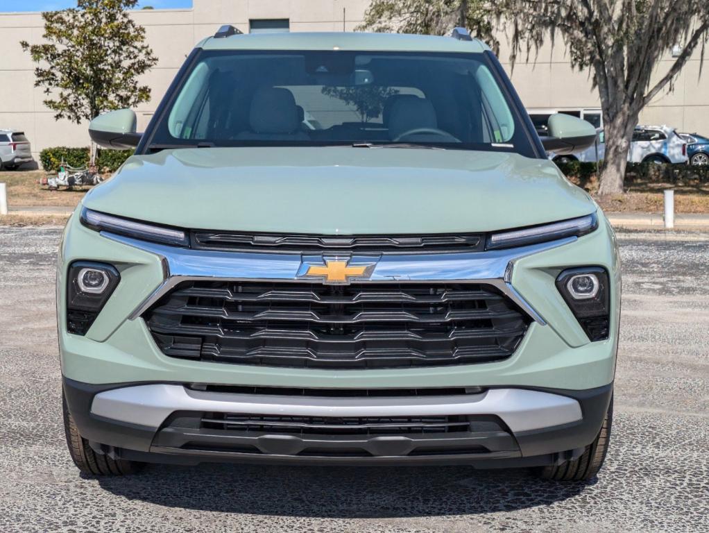 new 2025 Chevrolet TrailBlazer car, priced at $27,330