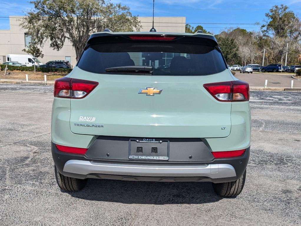 new 2025 Chevrolet TrailBlazer car, priced at $27,330