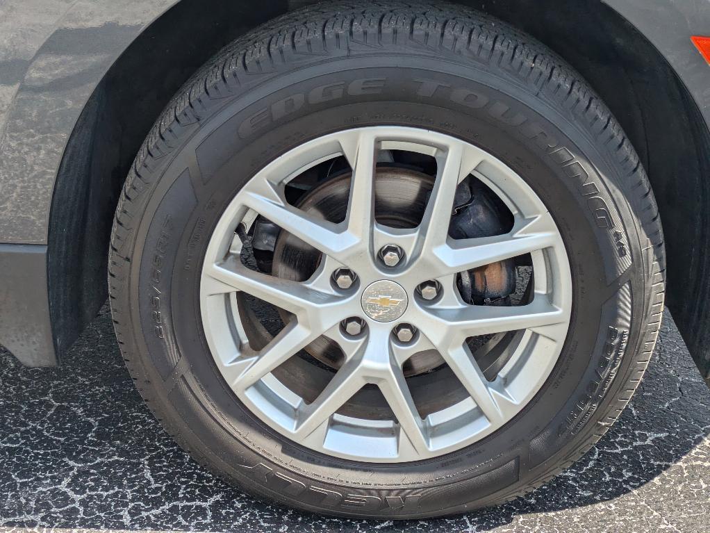 used 2023 Chevrolet Equinox car, priced at $19,284