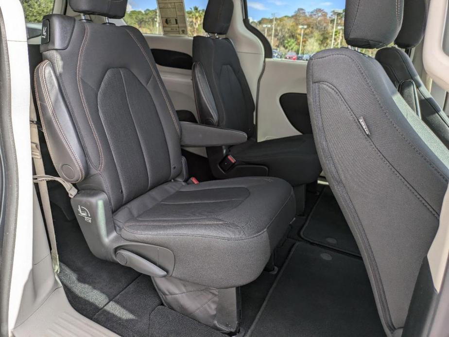 used 2019 Chrysler Pacifica car, priced at $15,626