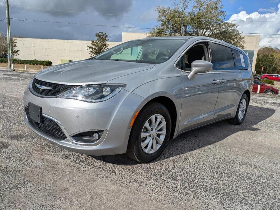 used 2019 Chrysler Pacifica car, priced at $15,626