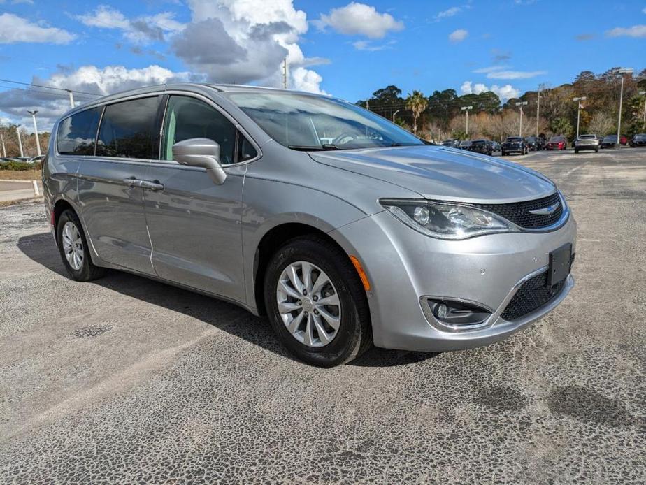 used 2019 Chrysler Pacifica car, priced at $15,626