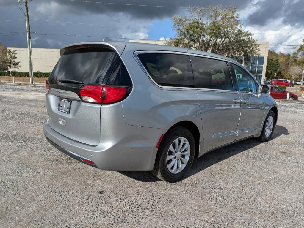 used 2019 Chrysler Pacifica car, priced at $15,626