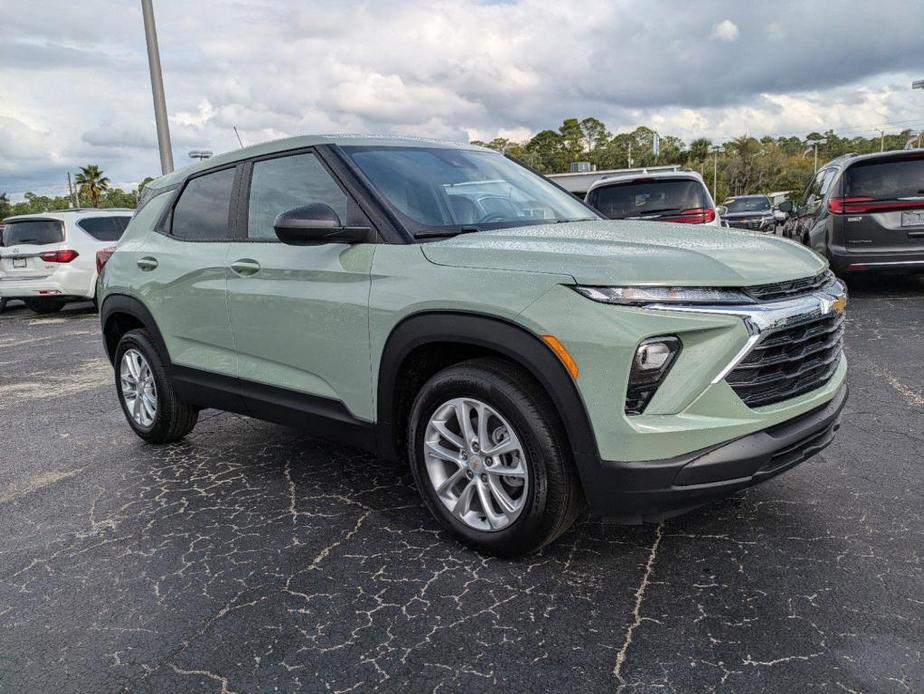 new 2025 Chevrolet TrailBlazer car, priced at $24,285