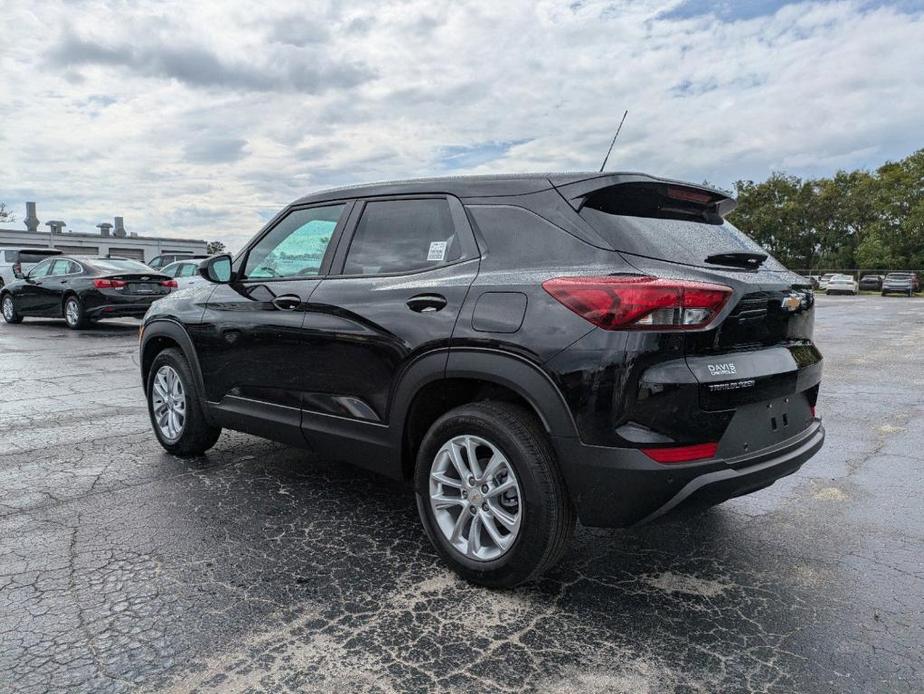 new 2025 Chevrolet TrailBlazer car, priced at $25,180