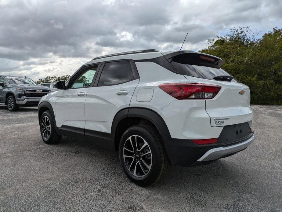 new 2025 Chevrolet TrailBlazer car, priced at $25,385