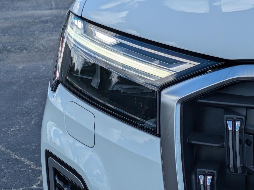 used 2025 Audi Q7 car, priced at $55,524