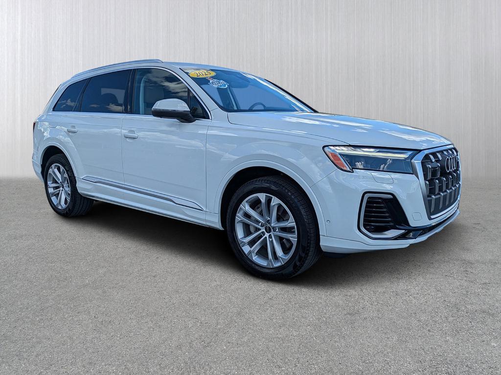 used 2025 Audi Q7 car, priced at $55,524