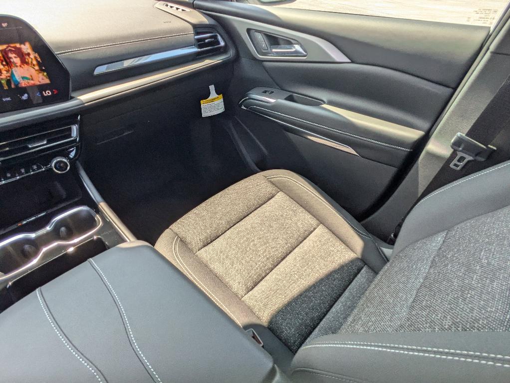 new 2025 Chevrolet Traverse car, priced at $44,560