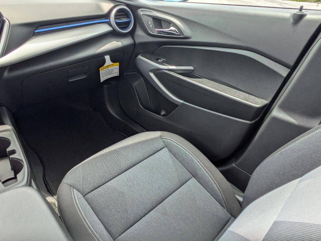 new 2025 Chevrolet Trax car, priced at $22,680
