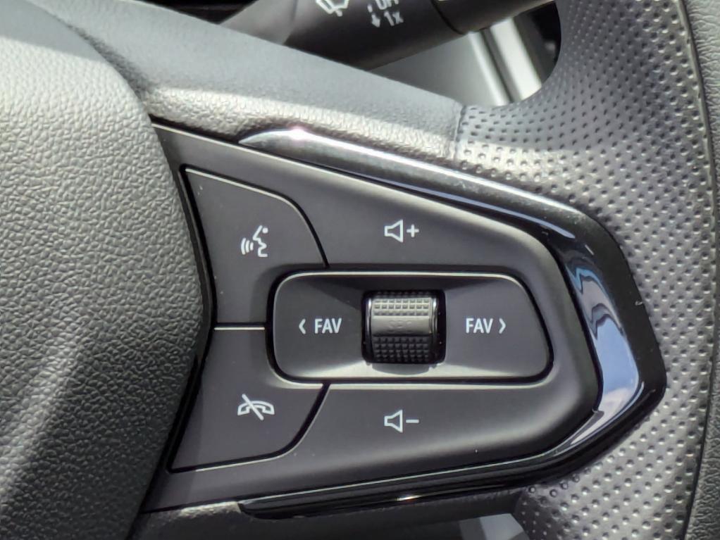 new 2025 Chevrolet Trax car, priced at $22,680