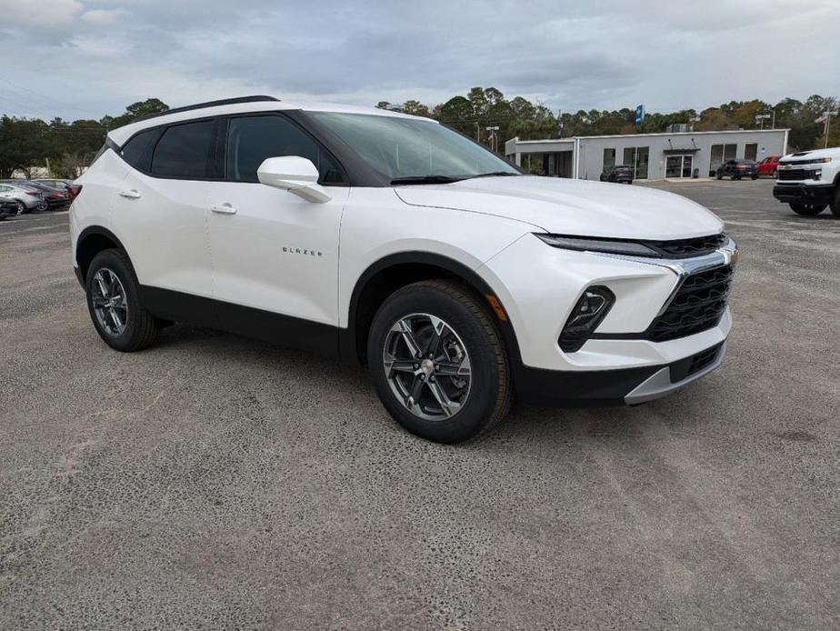 new 2025 Chevrolet Blazer car, priced at $38,705