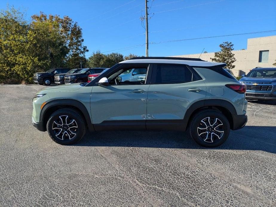 new 2025 Chevrolet TrailBlazer car, priced at $30,085