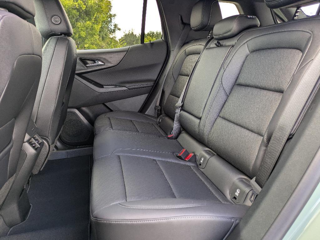 new 2026 Chevrolet Equinox car, priced at $32,255