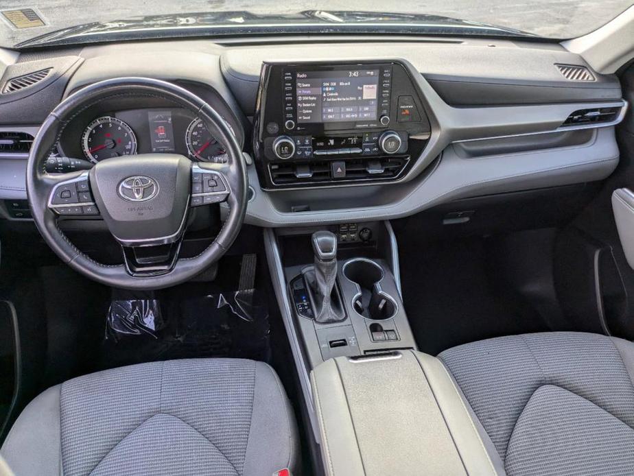 used 2021 Toyota Highlander car, priced at $28,226