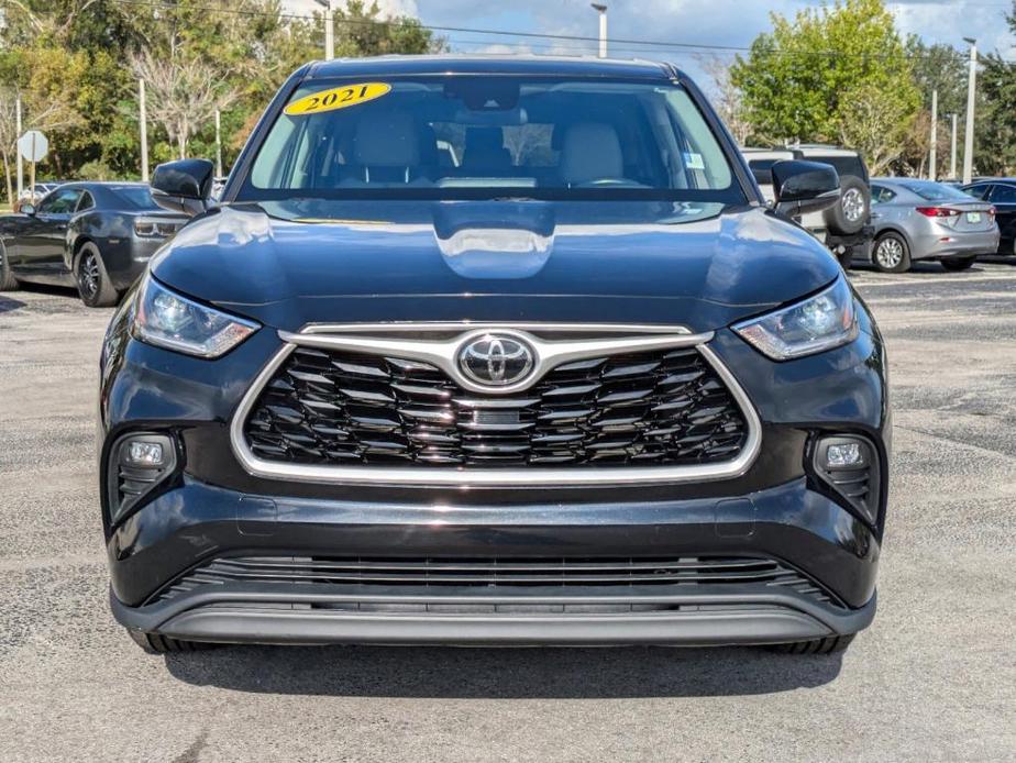 used 2021 Toyota Highlander car, priced at $28,226