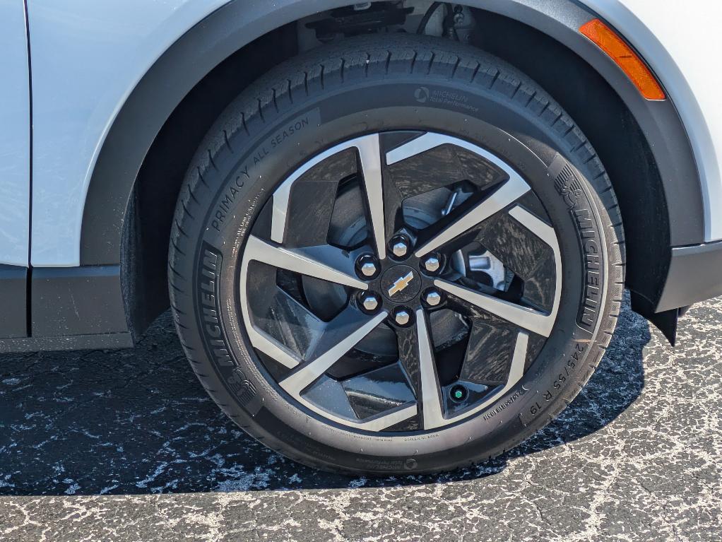 new 2026 Chevrolet Equinox EV car, priced at $39,570