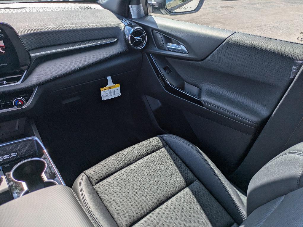 new 2026 Chevrolet Equinox car, priced at $31,310