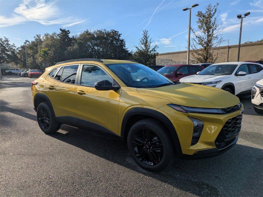 new 2025 Chevrolet Trax car, priced at $26,384