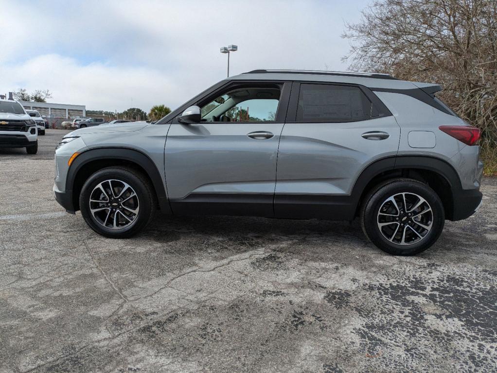 new 2025 Chevrolet TrailBlazer car, priced at $27,725