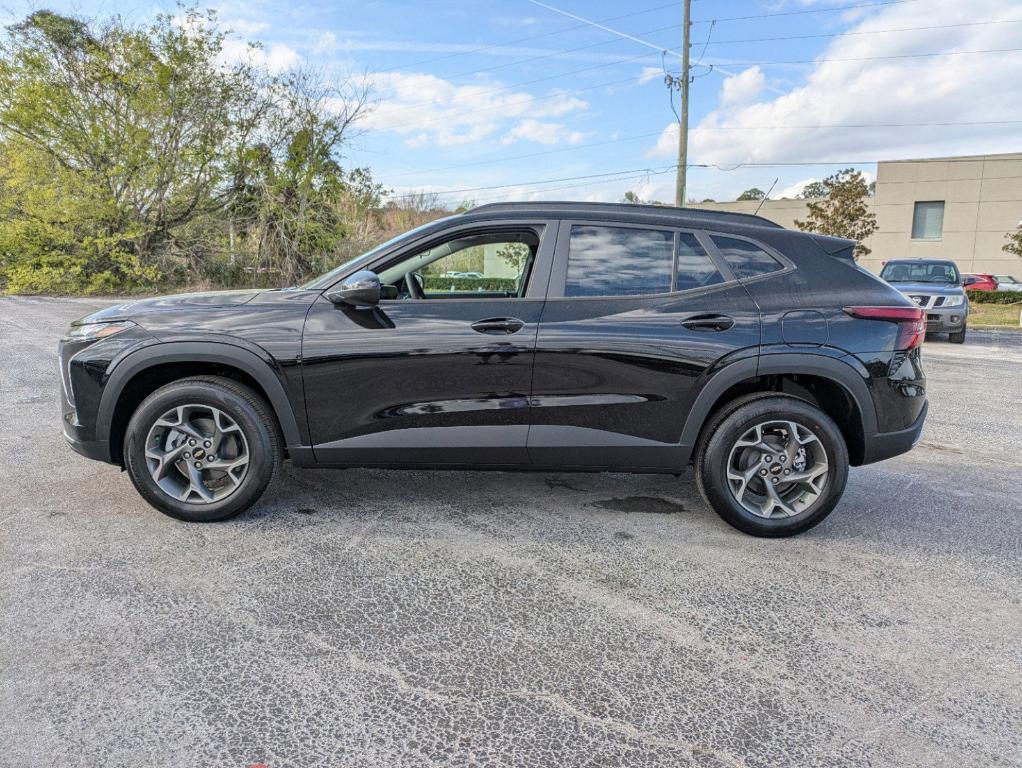 new 2025 Chevrolet Trax car, priced at $24,485