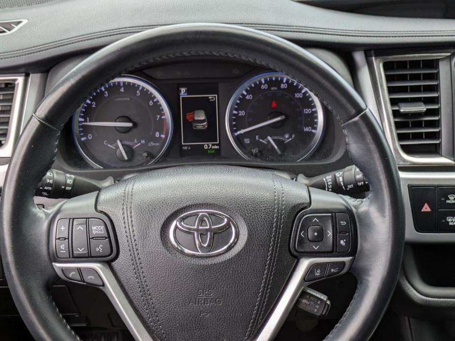 used 2018 Toyota Highlander car, priced at $29,003