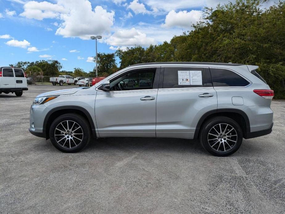 used 2018 Toyota Highlander car, priced at $29,003