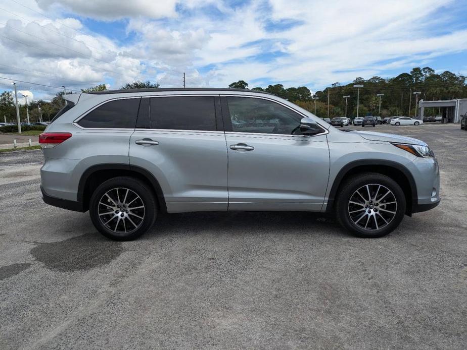 used 2018 Toyota Highlander car, priced at $29,003