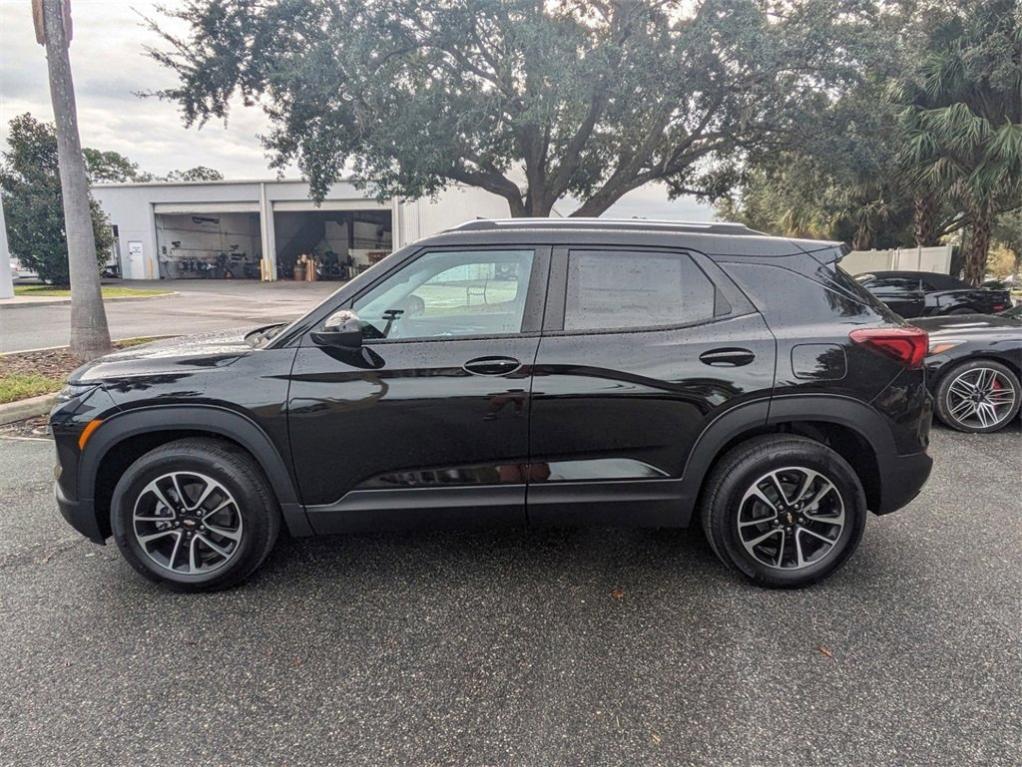 new 2025 Chevrolet TrailBlazer car, priced at $27,725